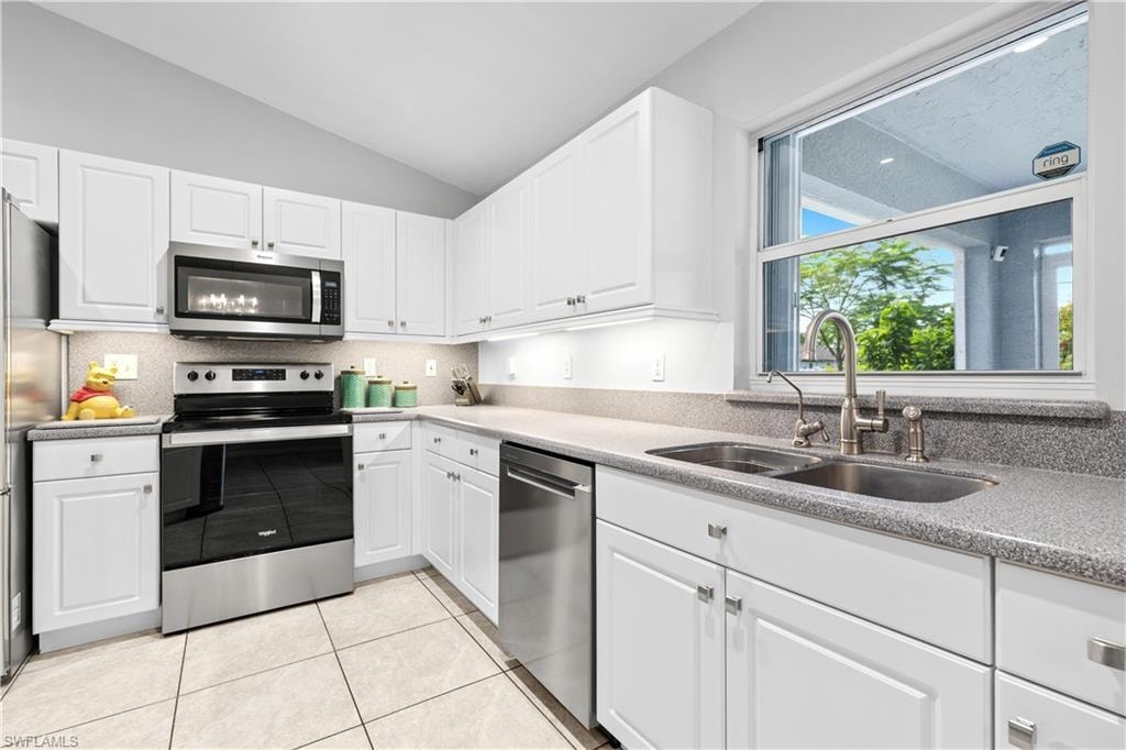 1108 SW 44th TER photo 17