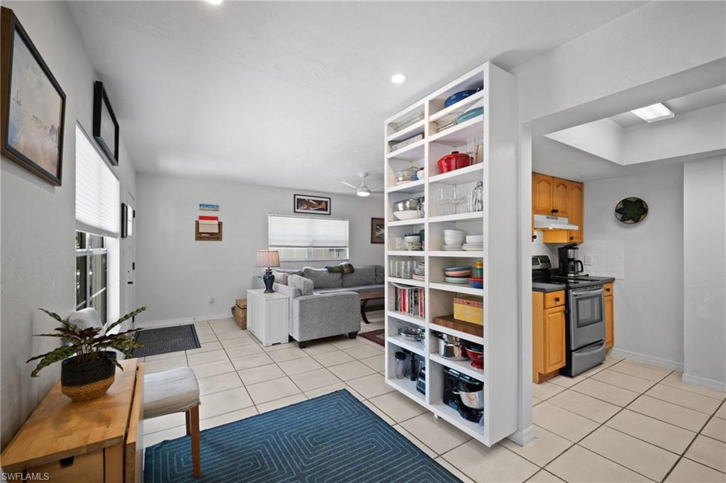 273 Porter ST