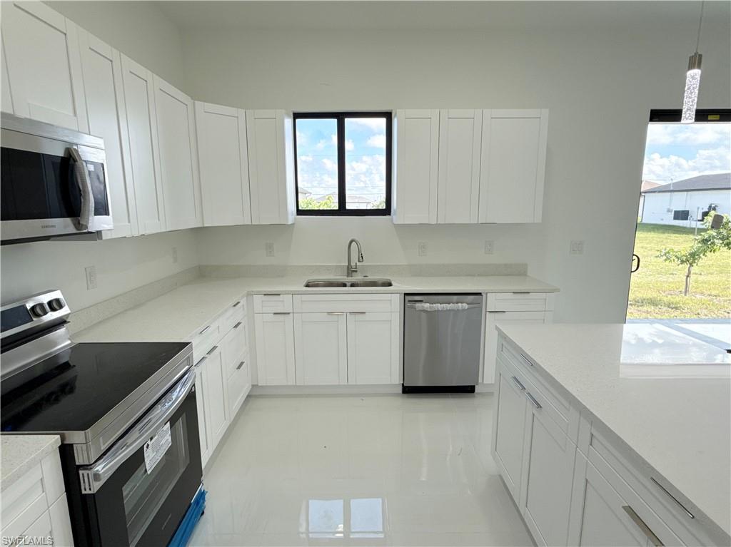 4113 NW 34th LN photo 13