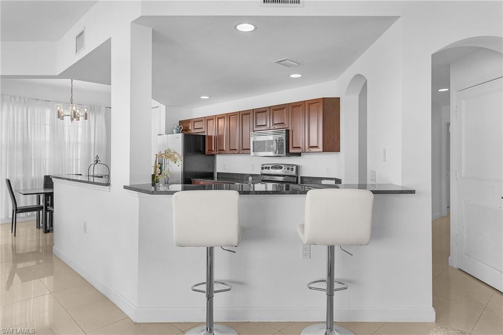 20240 Burnside PL 1603 photo 12