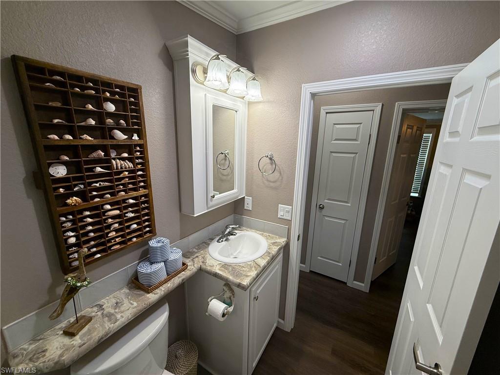 1626 Diamond Lake CIR