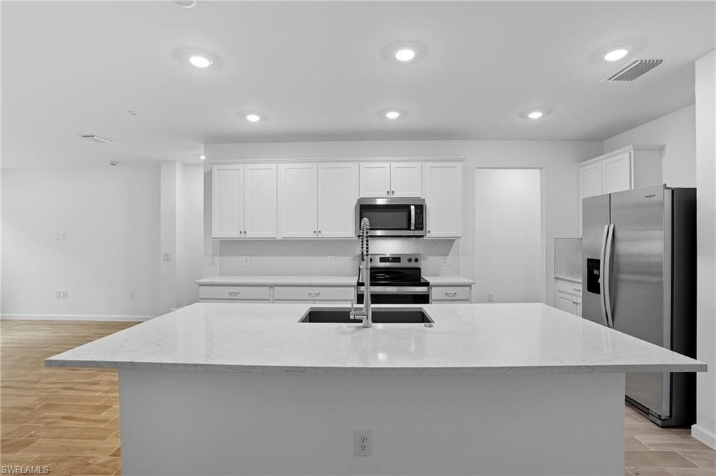 27881 Radiant CT photo 10