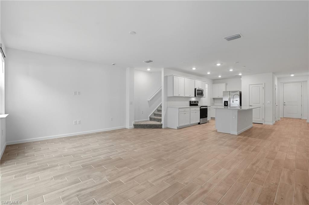 27881 Radiant CT photo 8
