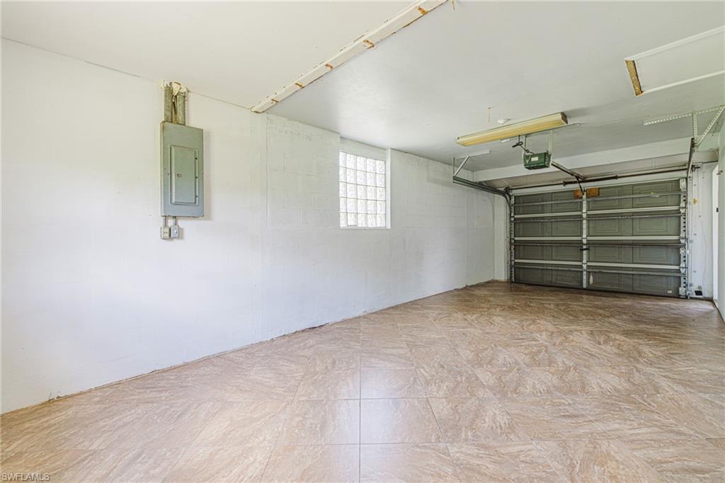 4616 Eugene ST photo 16