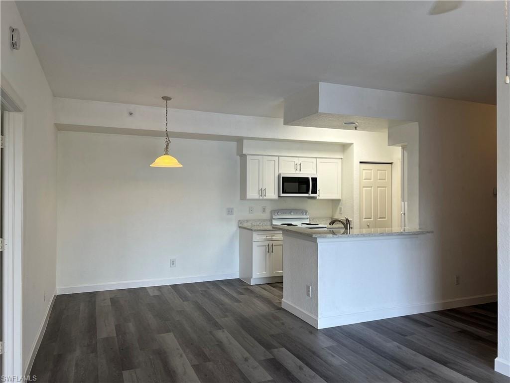 4650 Saint Croix LN 725