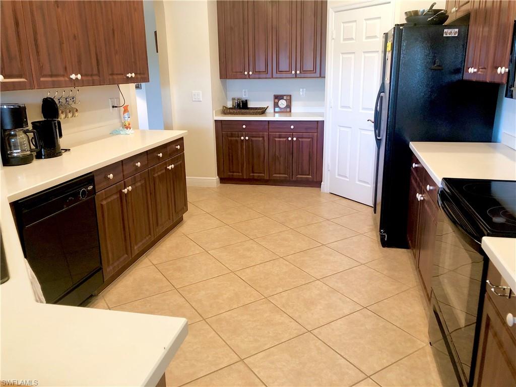 14100 Cambridge DR 203 photo 6