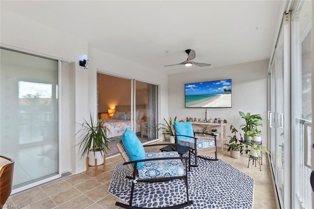 Two brand new ceiling fans, fabulous lake view with fountain