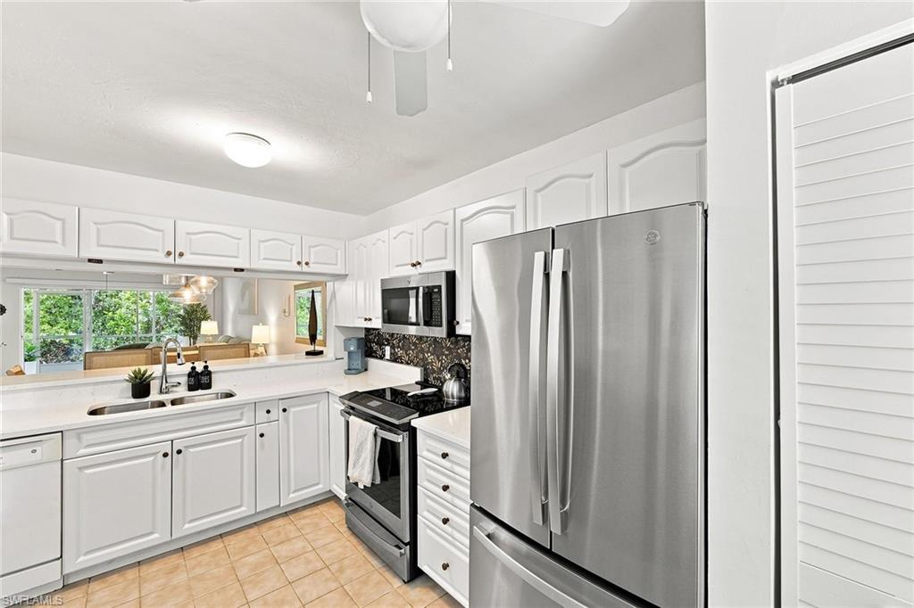 3001 Sandpiper Bay CIR B101 photo 7