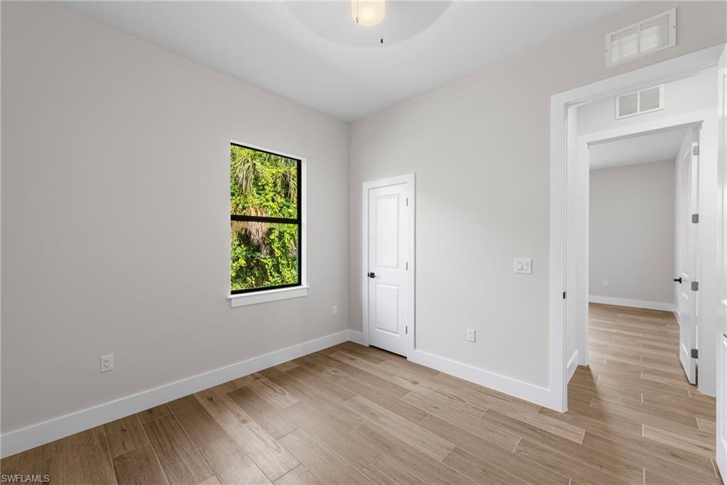 3804 Hyde Park DR photo 23