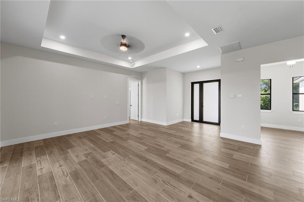 3804 Hyde Park DR photo 7