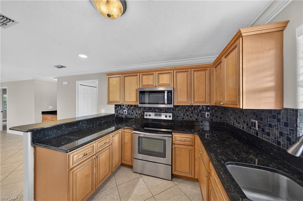 4205 SE 19th AVE 203 photo 12