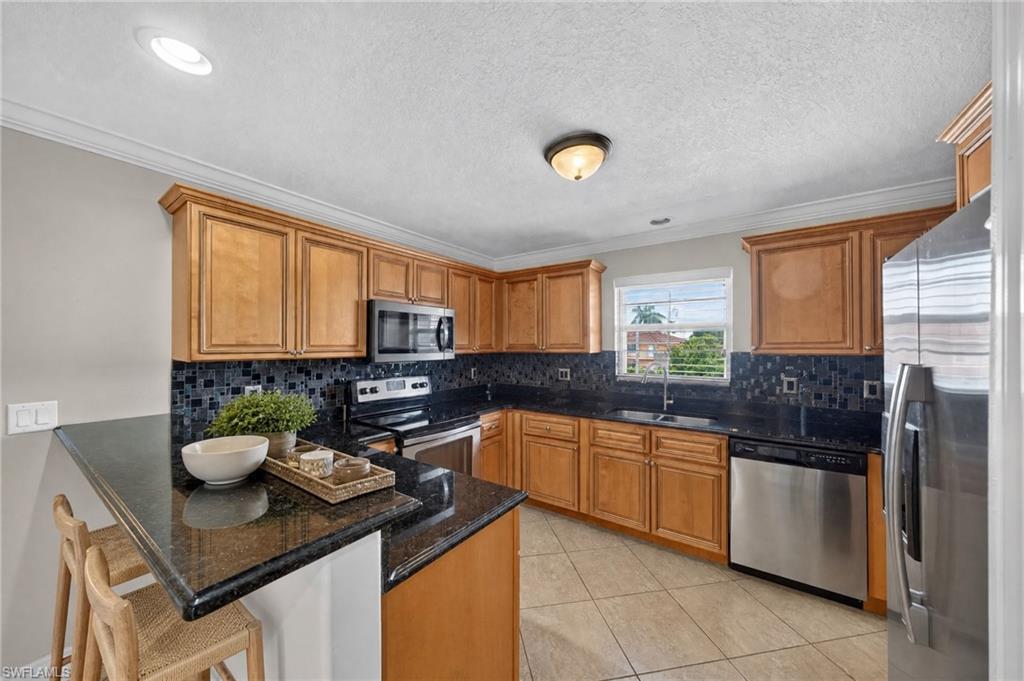 4205 SE 19th AVE 203 photo 11