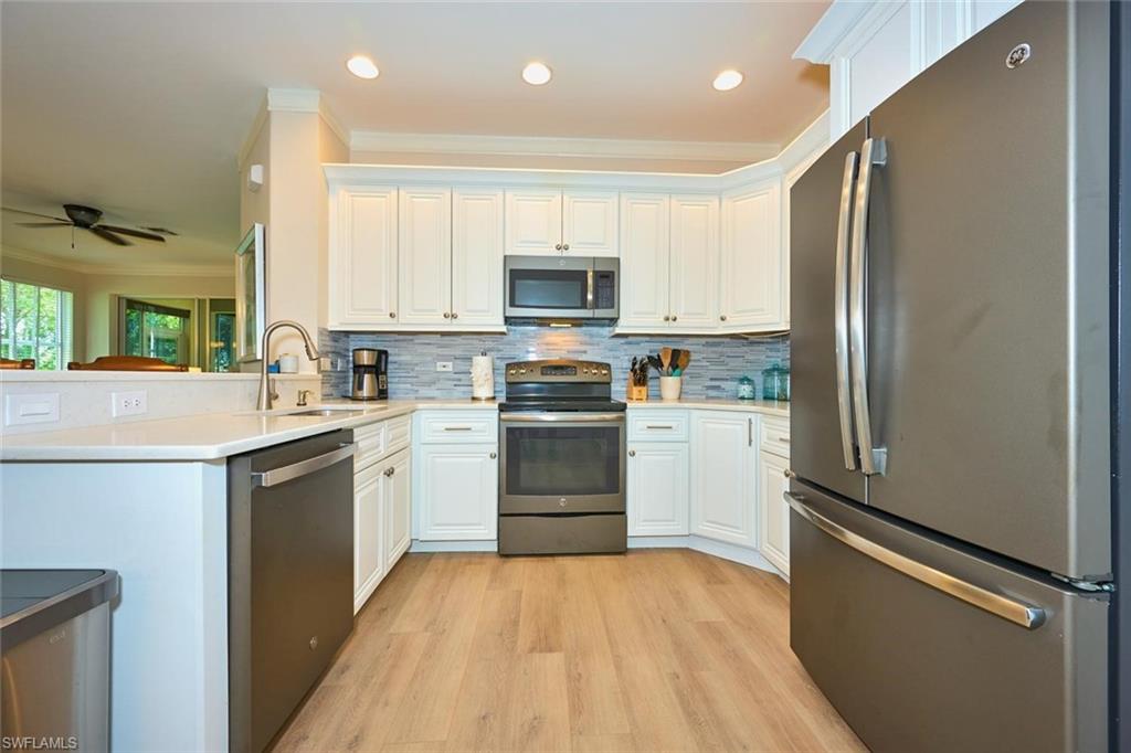 8837 E Bay CIR photo 25