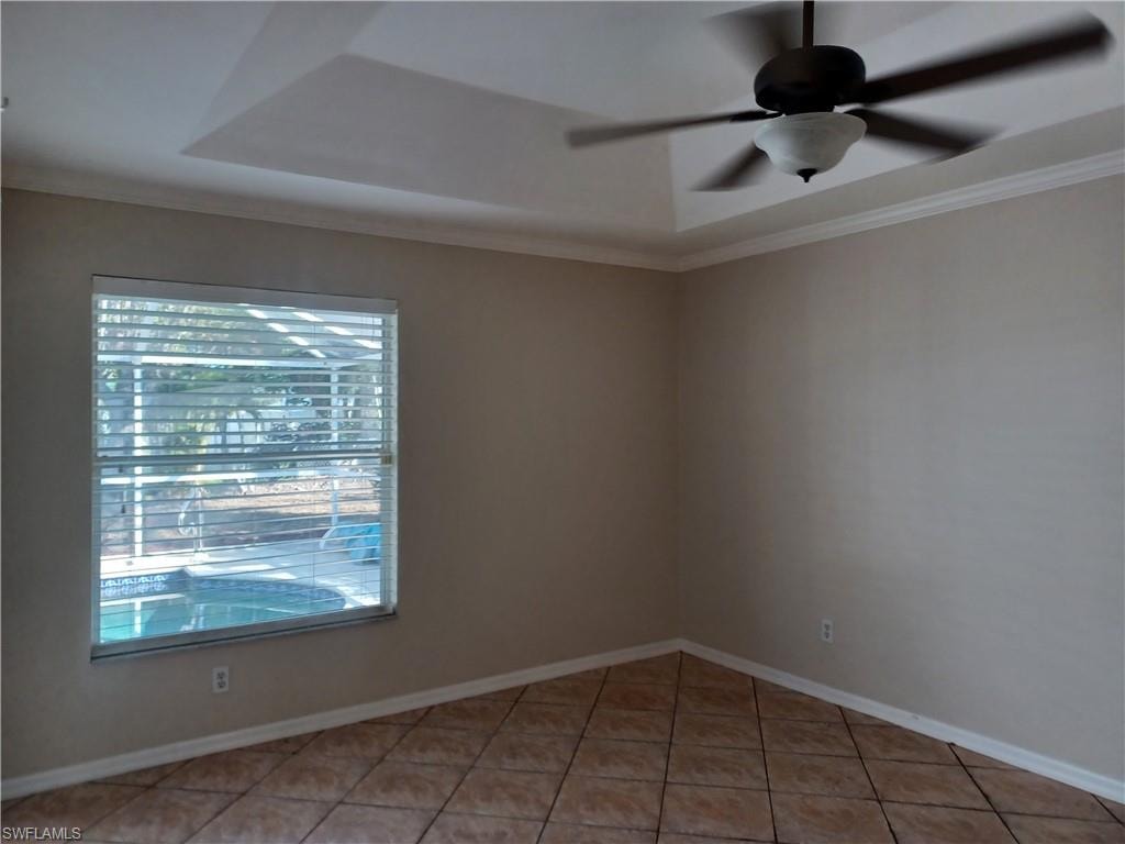 703 SW Santa Barbara PL photo 10