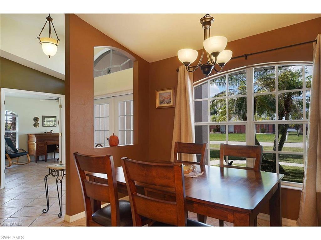 703 SW Santa Barbara PL