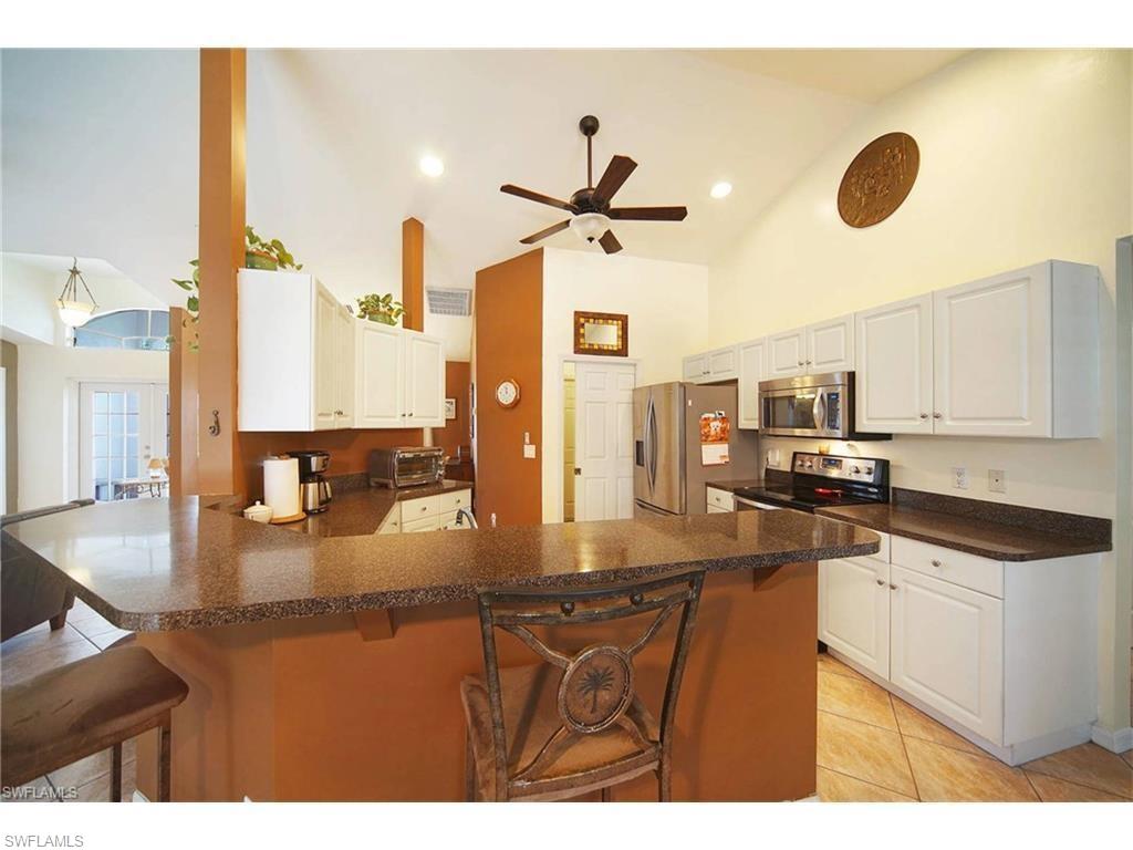 703 SW Santa Barbara PL photo 8