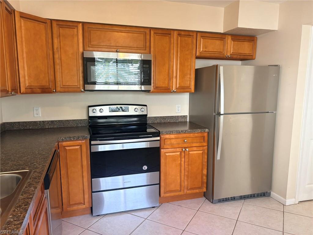11929 Corinne Lee CT 102