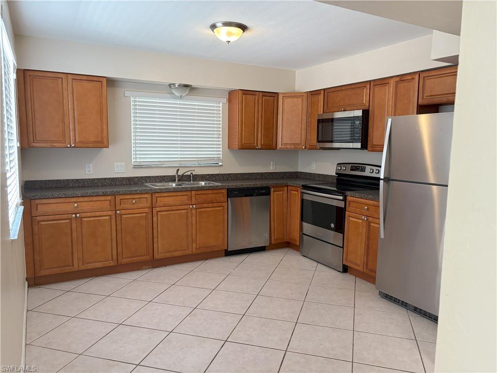 11929 Corinne Lee CT 102