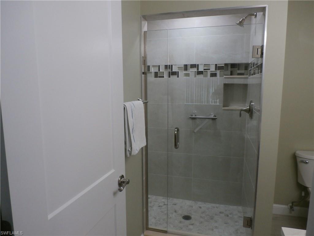 11140 Caravel CIR 107 photo 16