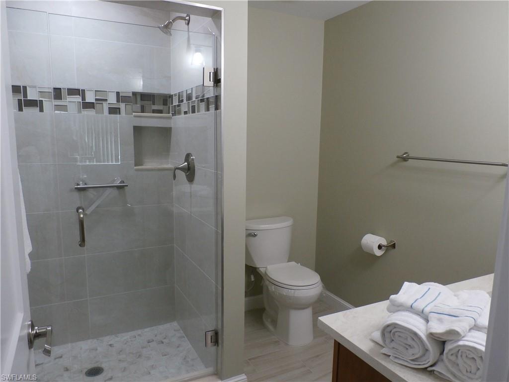 11140 Caravel CIR 107 photo 18