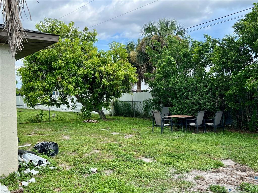 118 SW 10th TER photo 31