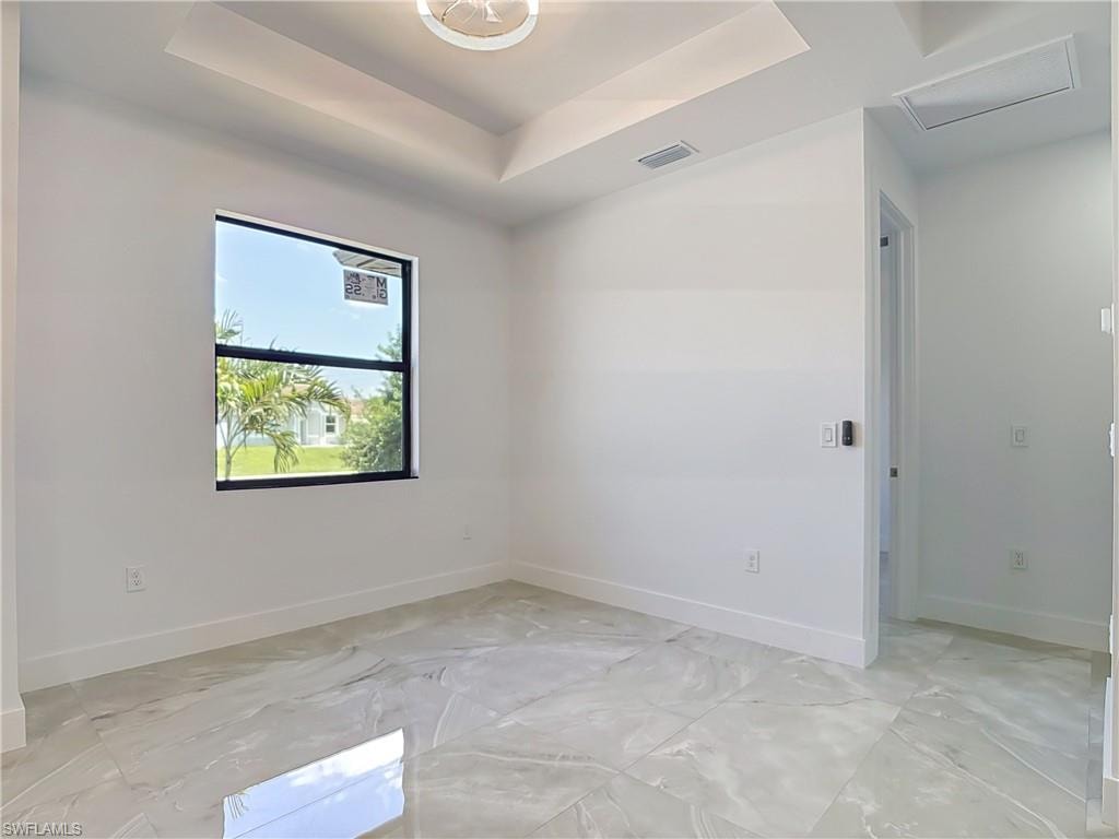 103 Ruby AVE N photo 16