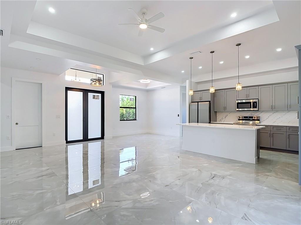 103 Ruby AVE N photo 10