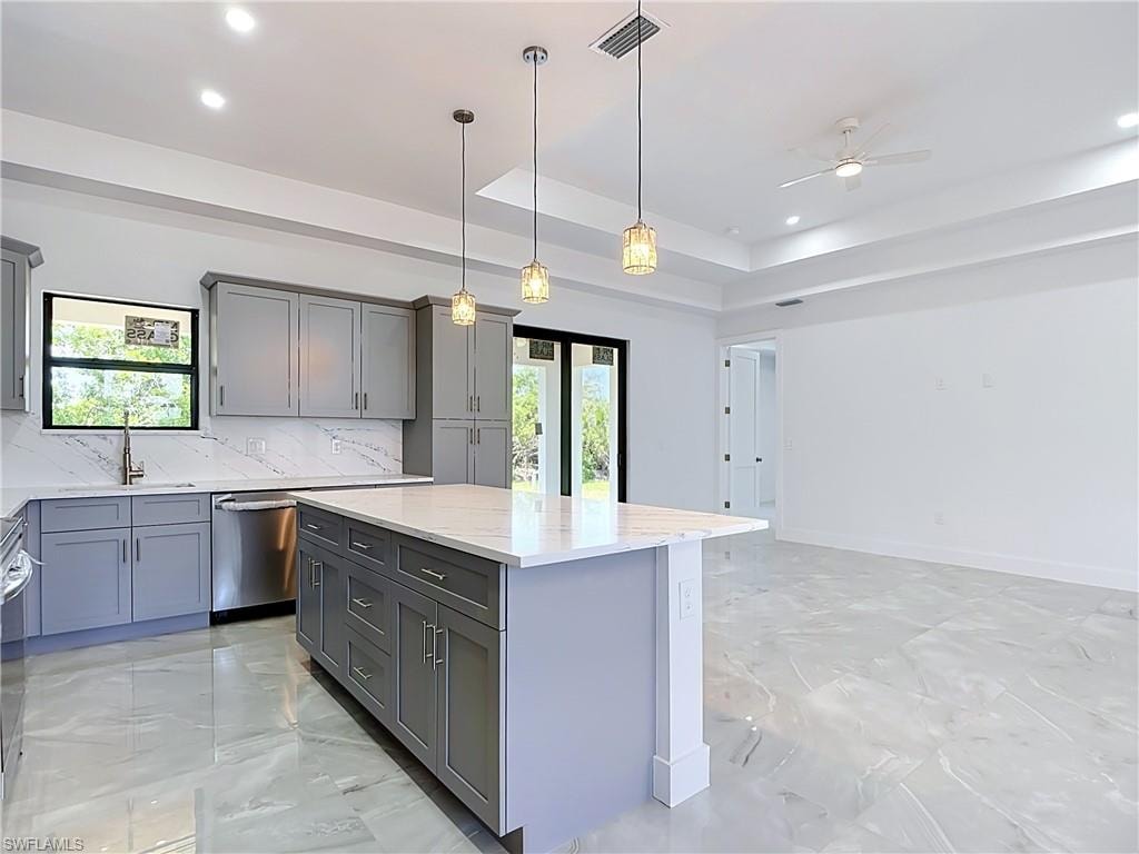 103 Ruby AVE N photo 14