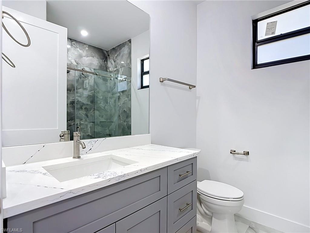 103 Ruby AVE N photo 21