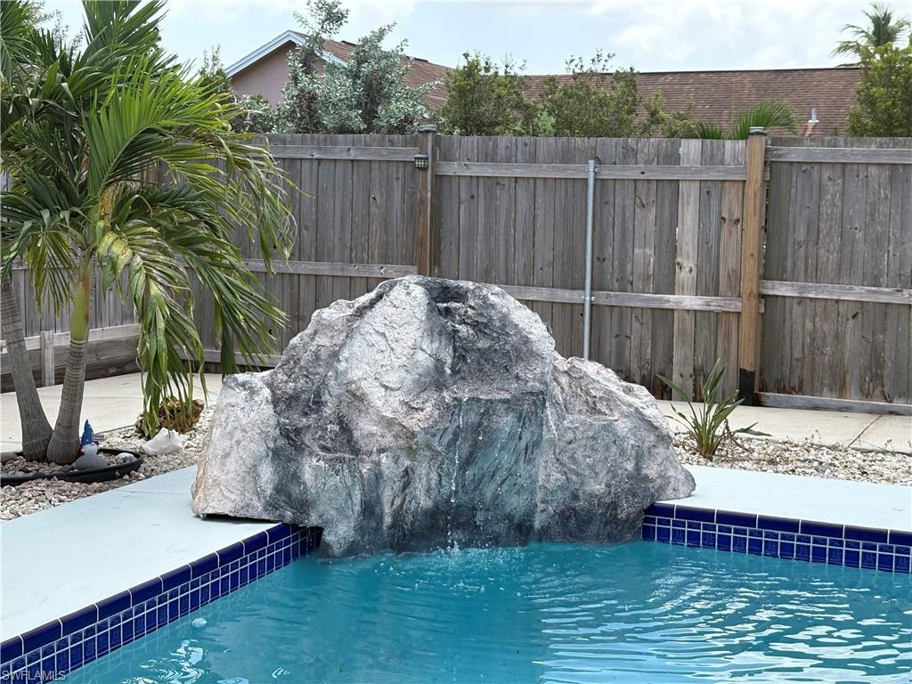 2734 NW 5th ST photo 38