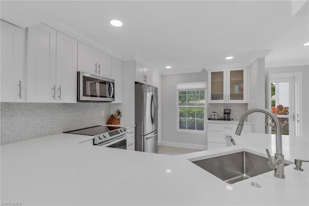 9580 Victoria LN 104