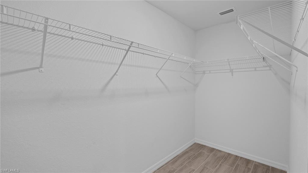 2123 24th TER photo 16