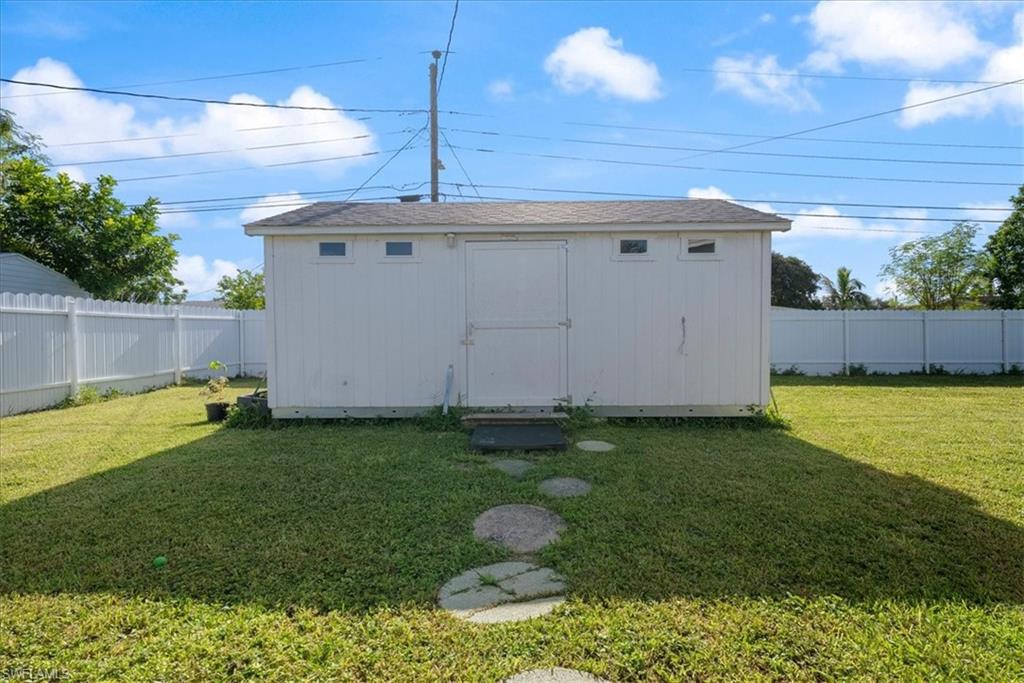 347 Beachwood AVE photo 26