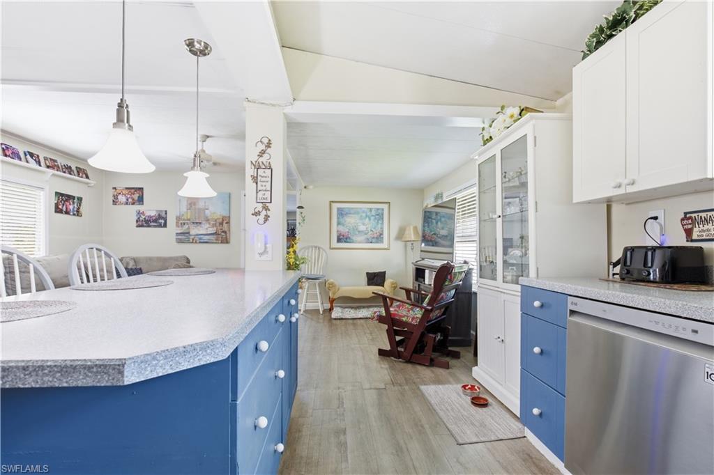 20 Derhenson DR photo 18