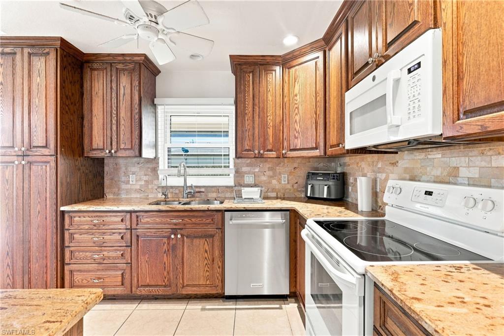 22 SW 13th TER photo 20