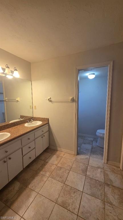 137 Dania CIR photo 6