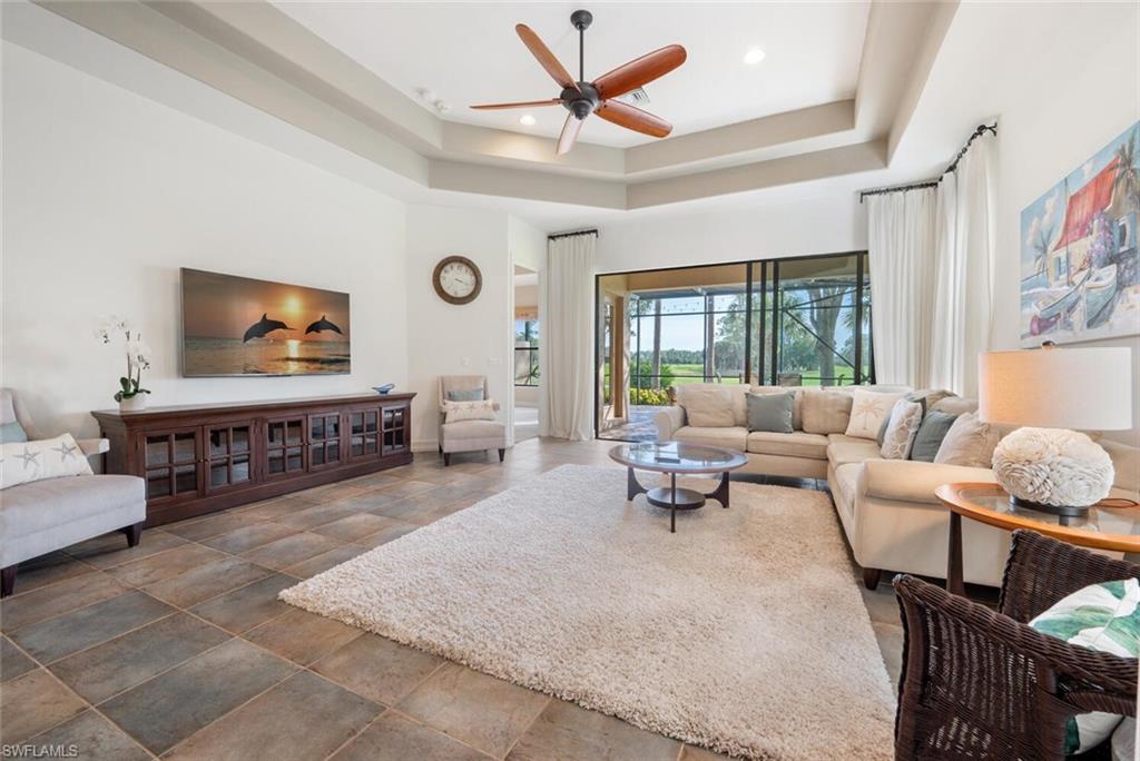 Comfortable Spacious Living area