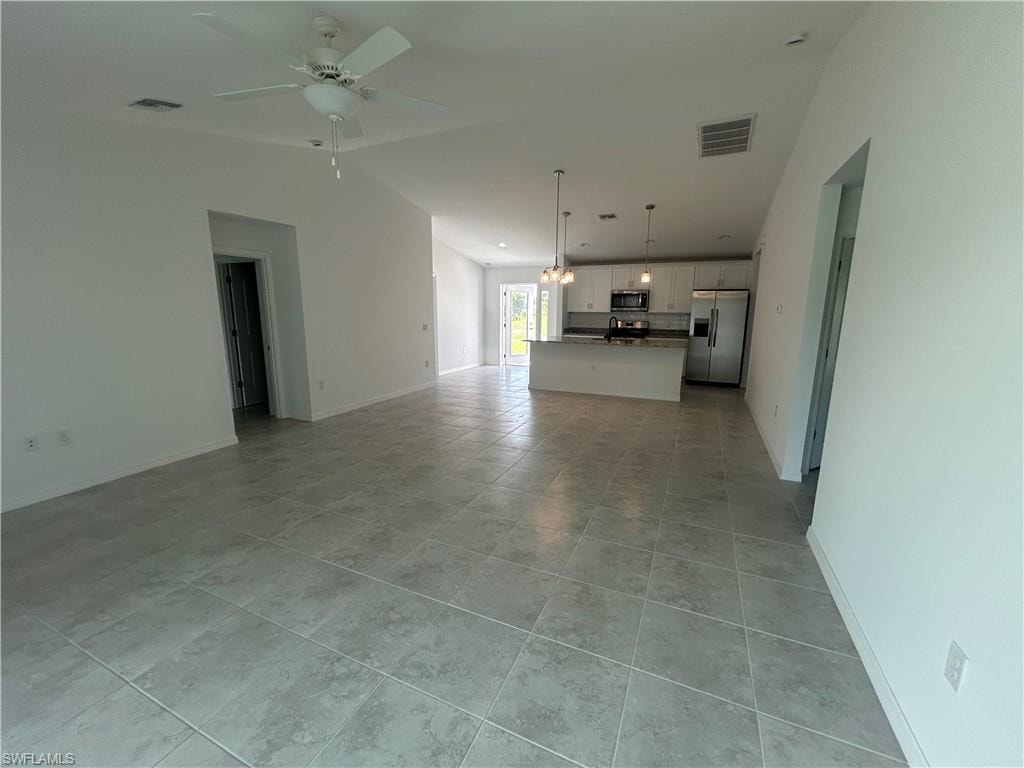 2825 NW 25 LN