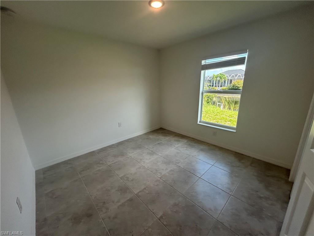 2825 NW 25 LN photo 11