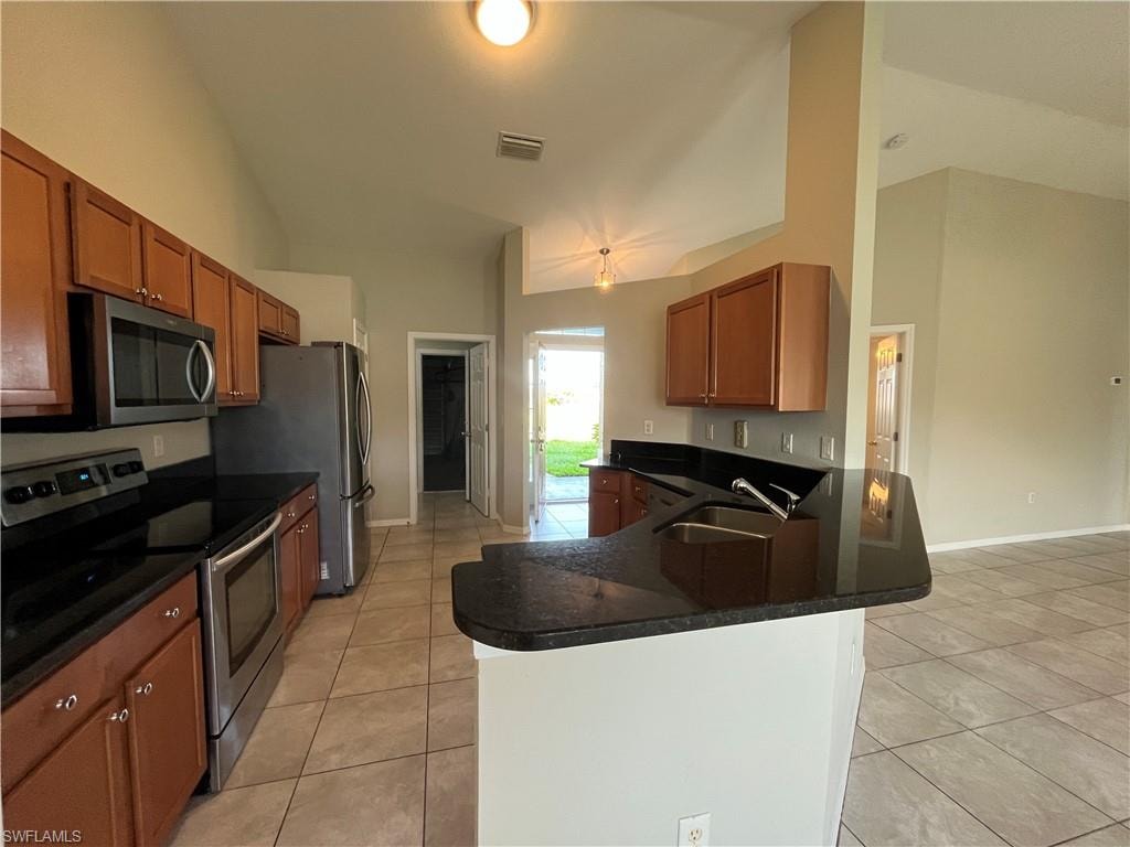 1821 SW 22nd LN photo 6