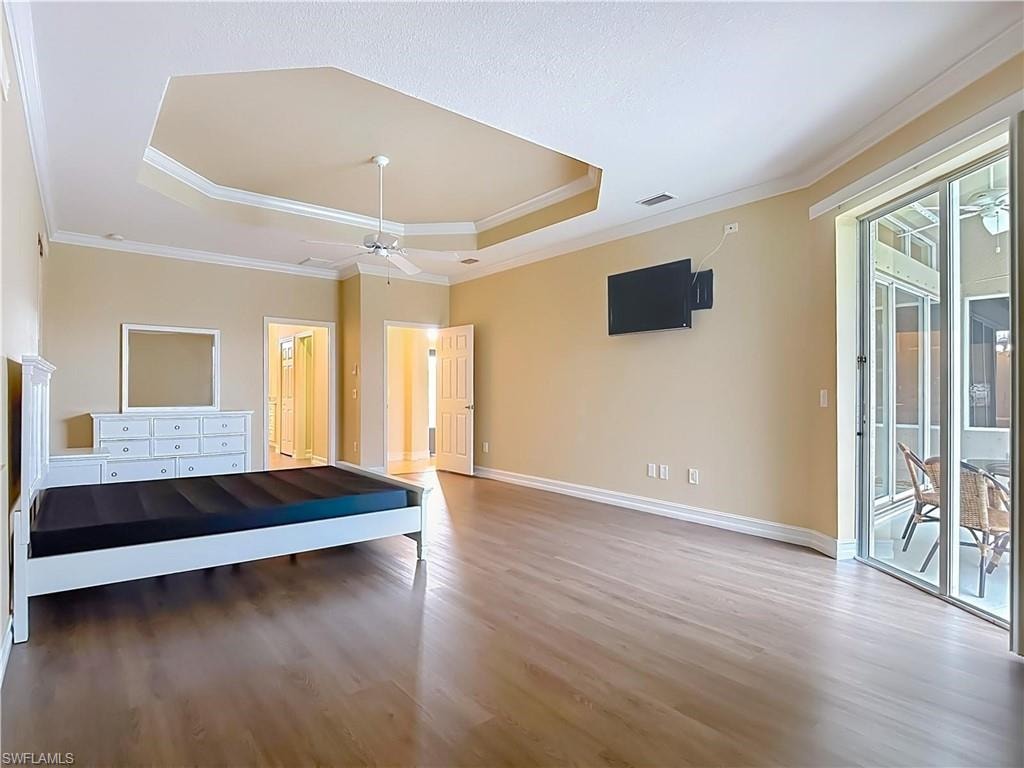 Wood-finish flooring with crown molding