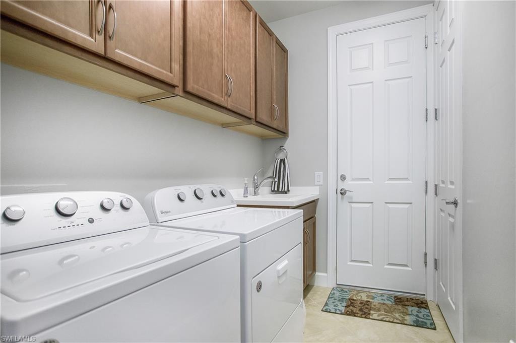7674 Jacaranda LN photo 17