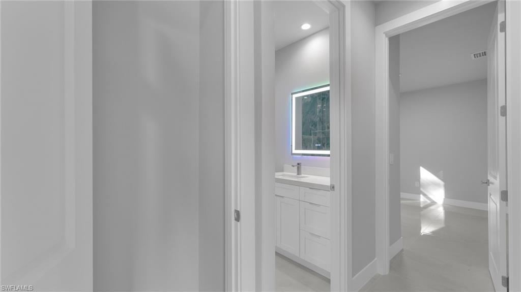 1306 Beth AVE N photo 31