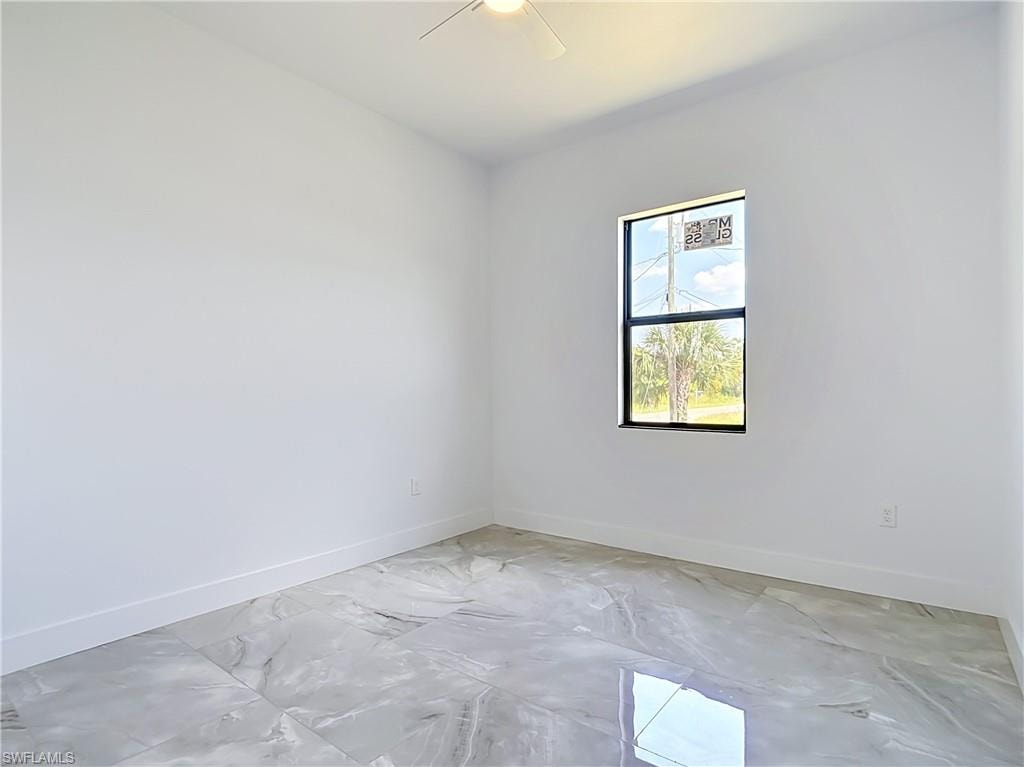 105 Ruby AVE N photo 27