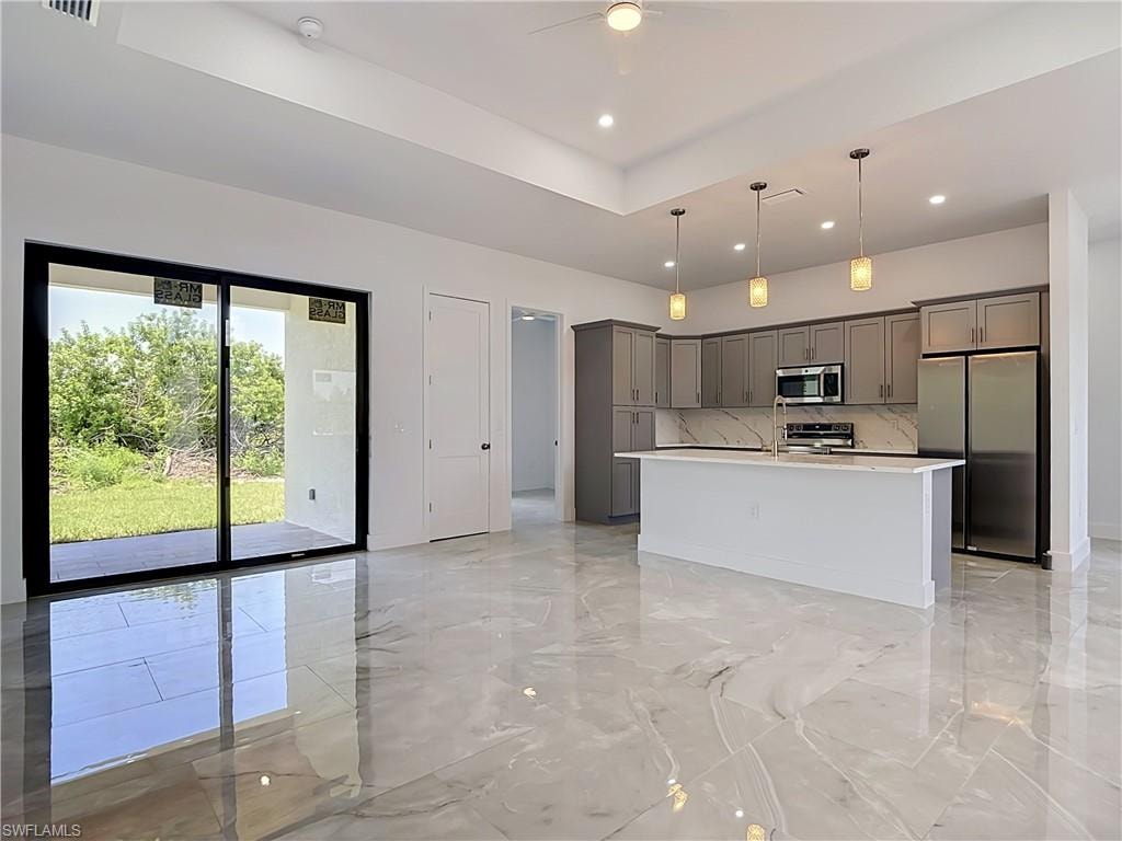 105 Ruby AVE N photo 12