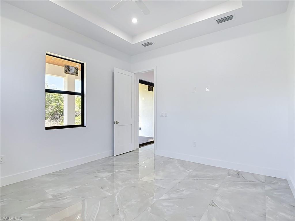 105 Ruby AVE N photo 20