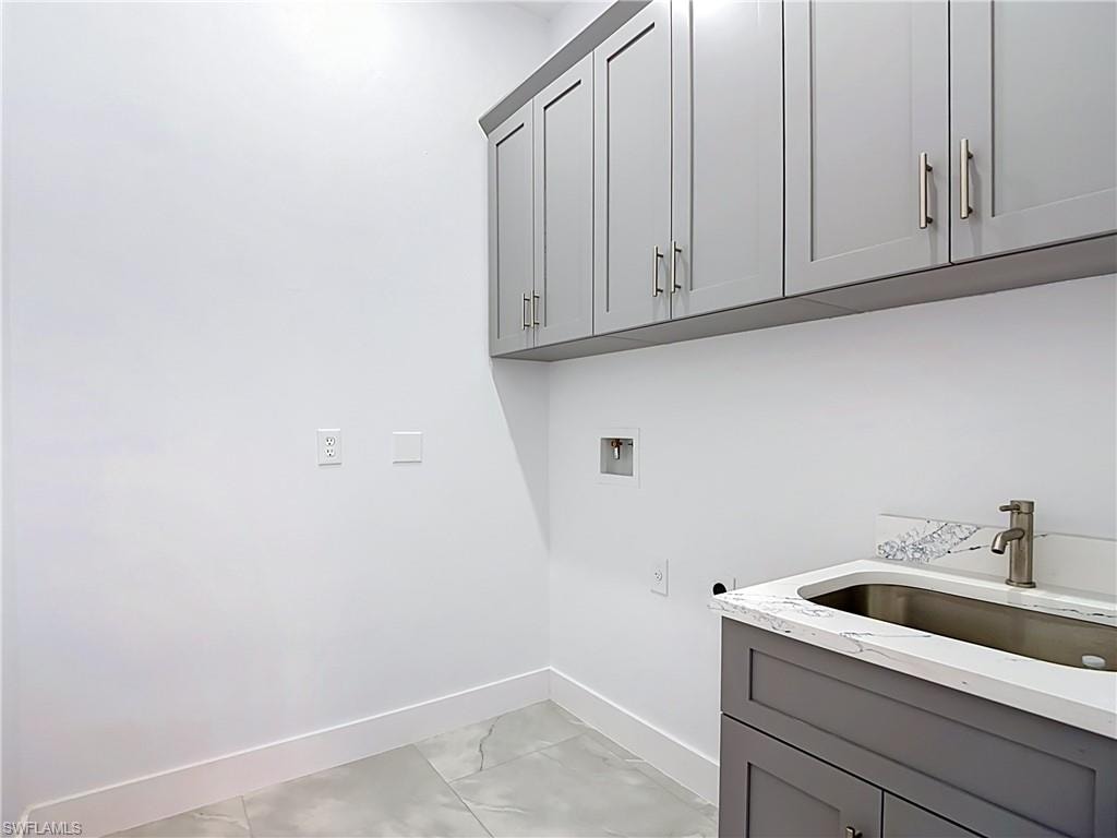 105 Ruby AVE N photo 31