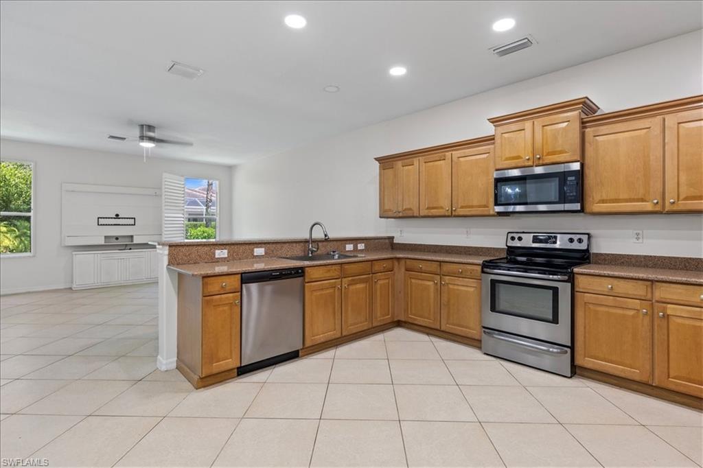 9717 Blue Stone CIR