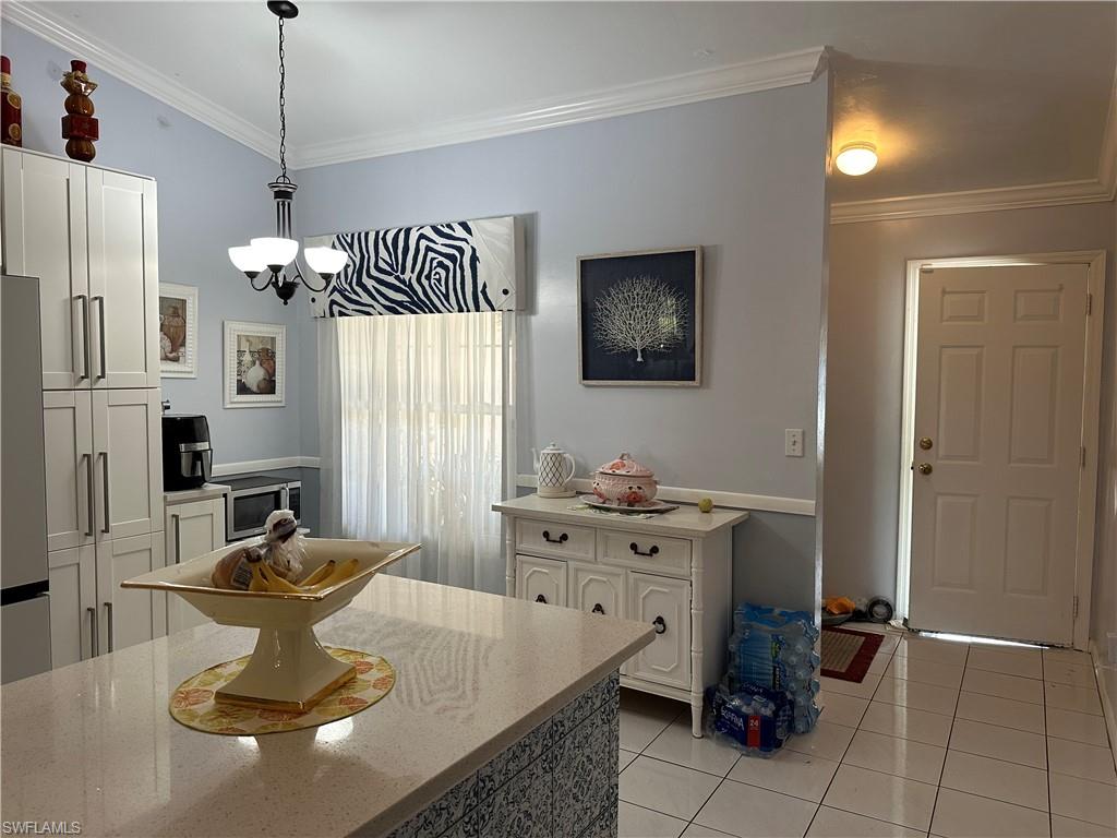 561 Saint Andrews photo 9