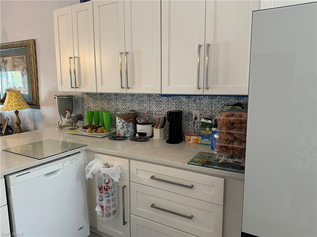 561 Saint Andrews photo 8